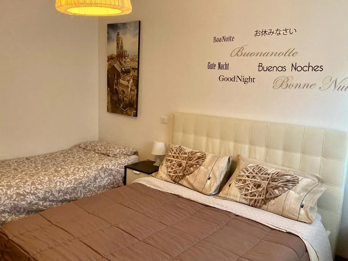 Apartament The Little House In Bergamo Włochy