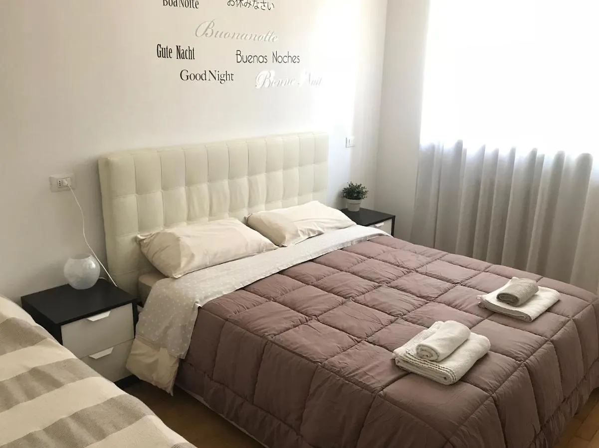 The Little House In Bergamo Apartment