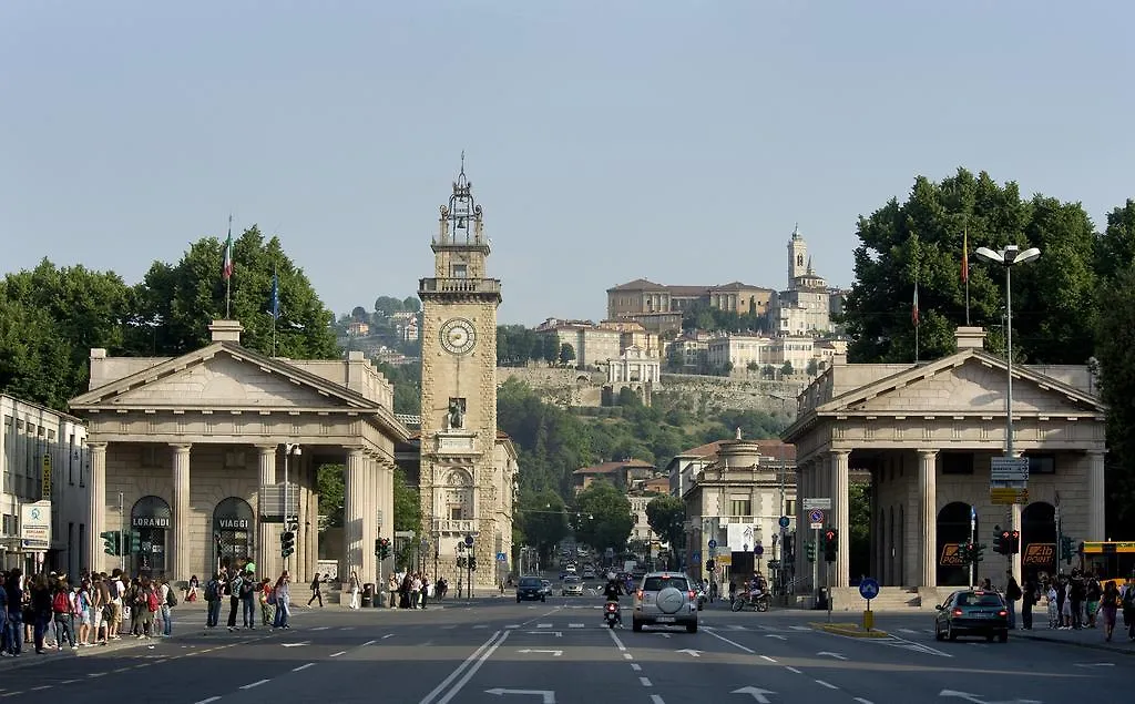 The Little House In Bergamo Apartment